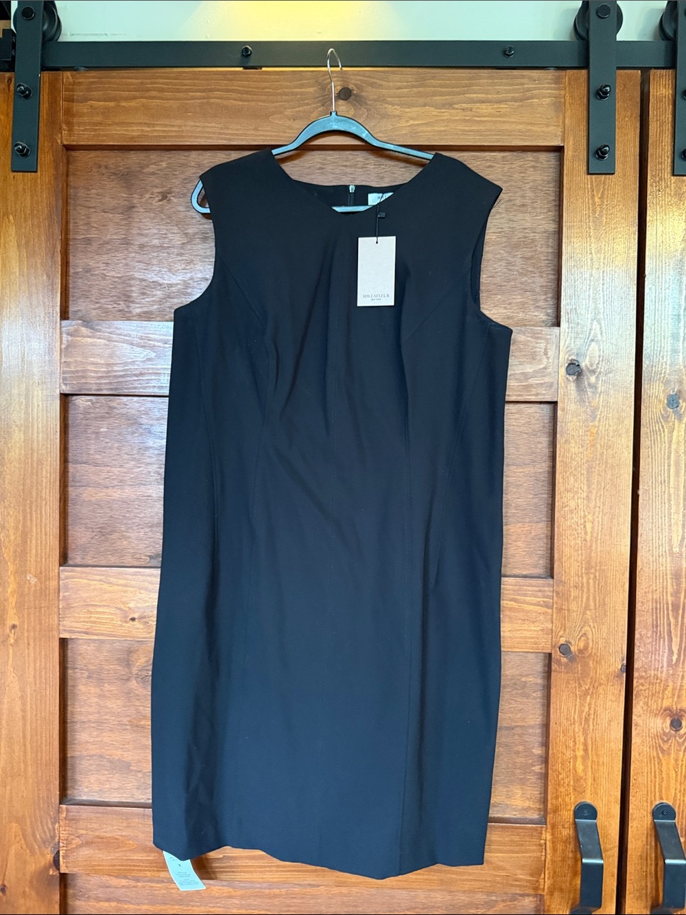 MM.LaFleur Black Sleeveless Shift Dress